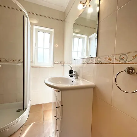 Rolas - Beautiful 5 Bed With Pool And Aircon 3 Min To * Luz