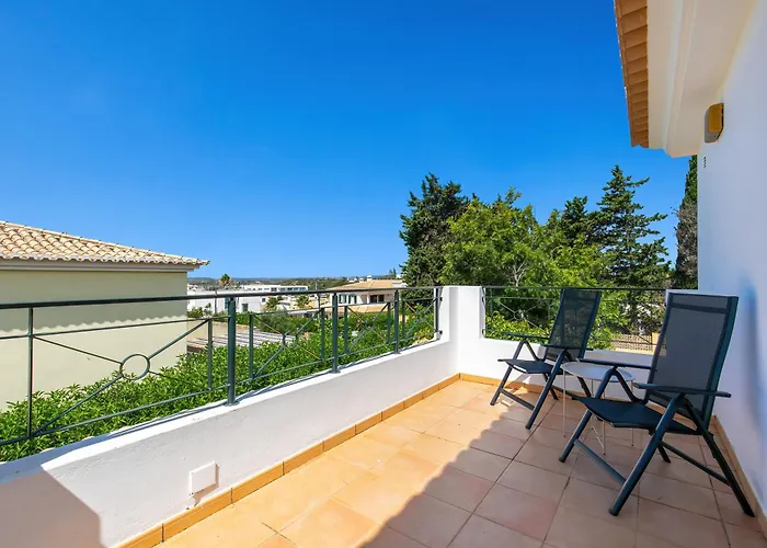 Rolas - Beautiful 5 Bed With Pool And Aircon 3 Min To Praia Da Luz